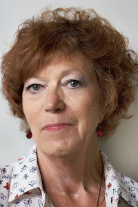 Photo-Lynda1-200x300